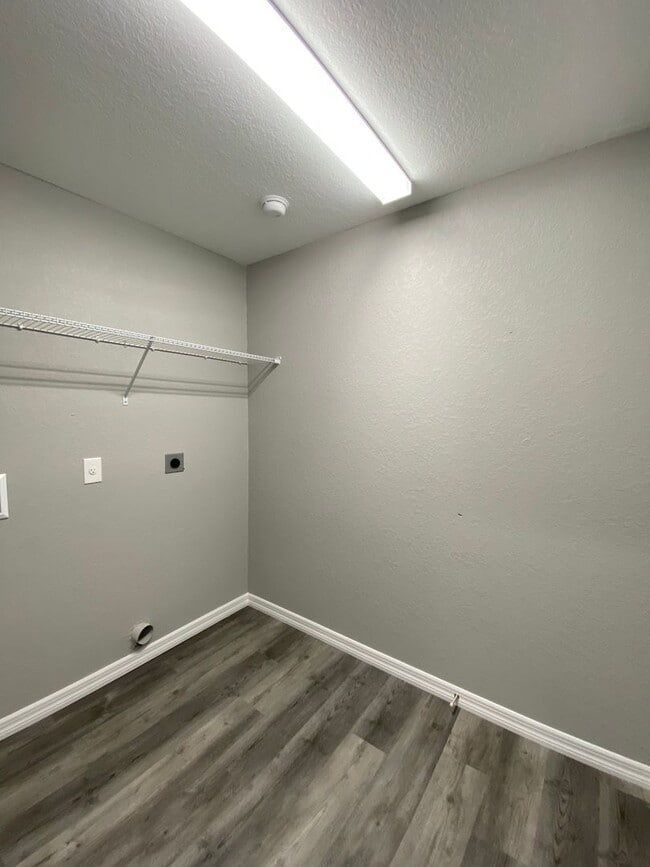 Building Photo - Beautiful Home in Marion Oaks- 3/2/2 **WON"T LAST**