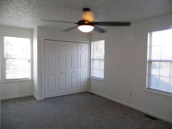 Building Photo - 2800 Kasey Ct