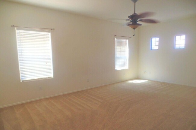 Building Photo - 1281 E Hampton Ln
