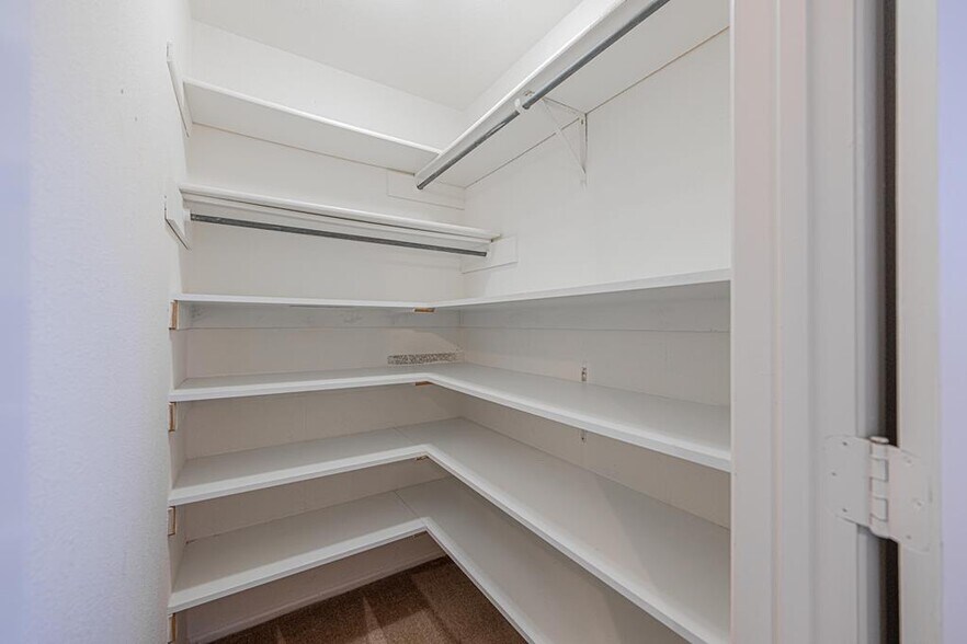 Building Photo - 105 Quail Run