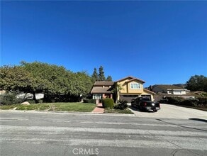 Building Photo - 100 Horseshoe Cir