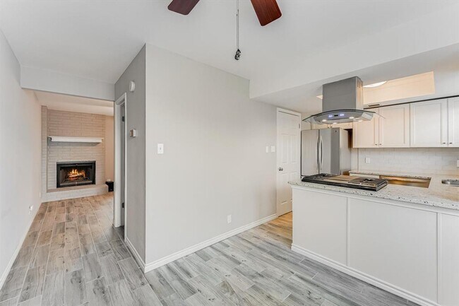 Building Photo - 7800 Northcrest Blvd