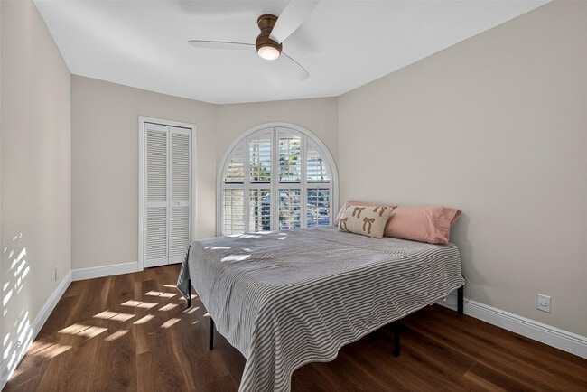 Building Photo - 1505 SE 11th St