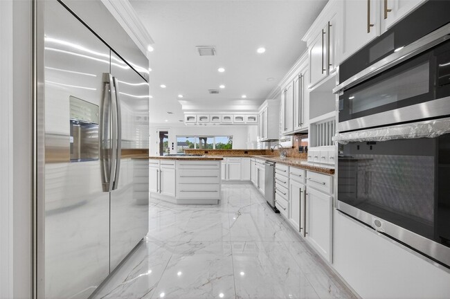 Building Photo - 2019 Bendstone Cir