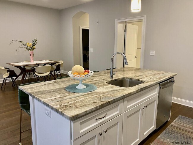 Building Photo - 77 Van Dam St