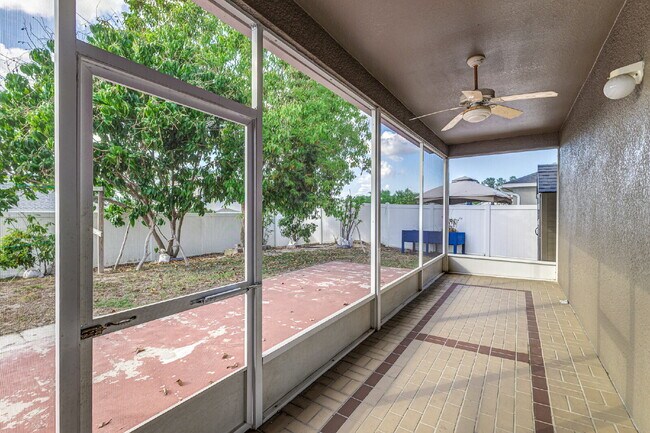 Building Photo - Beautiful 5 Bedroom Two-Story Home for Rent