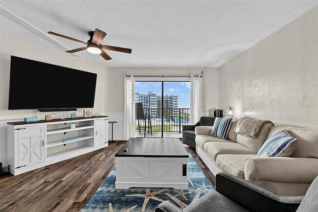 Building Photo - 3600 S Ocean Shore Blvd