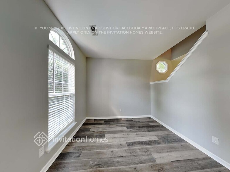 Building Photo - 9537 Green Apple Dr