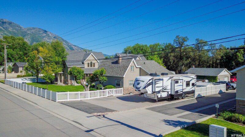 Building Photo - 1003 W 500 S