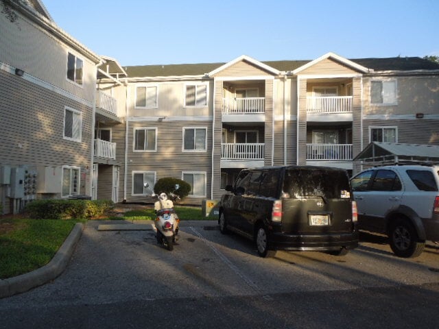 Building Photo - 4000 SW 23rd St