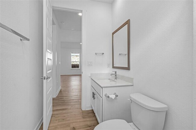 Building Photo - 1925 Ruger Pass