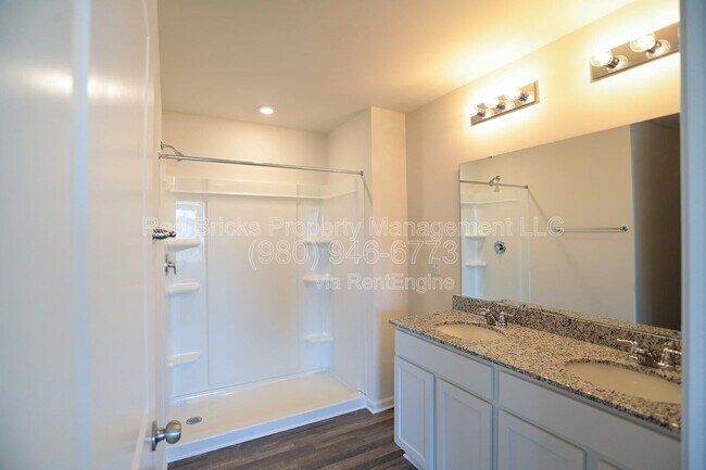 Building Photo - 230 Winston Ln