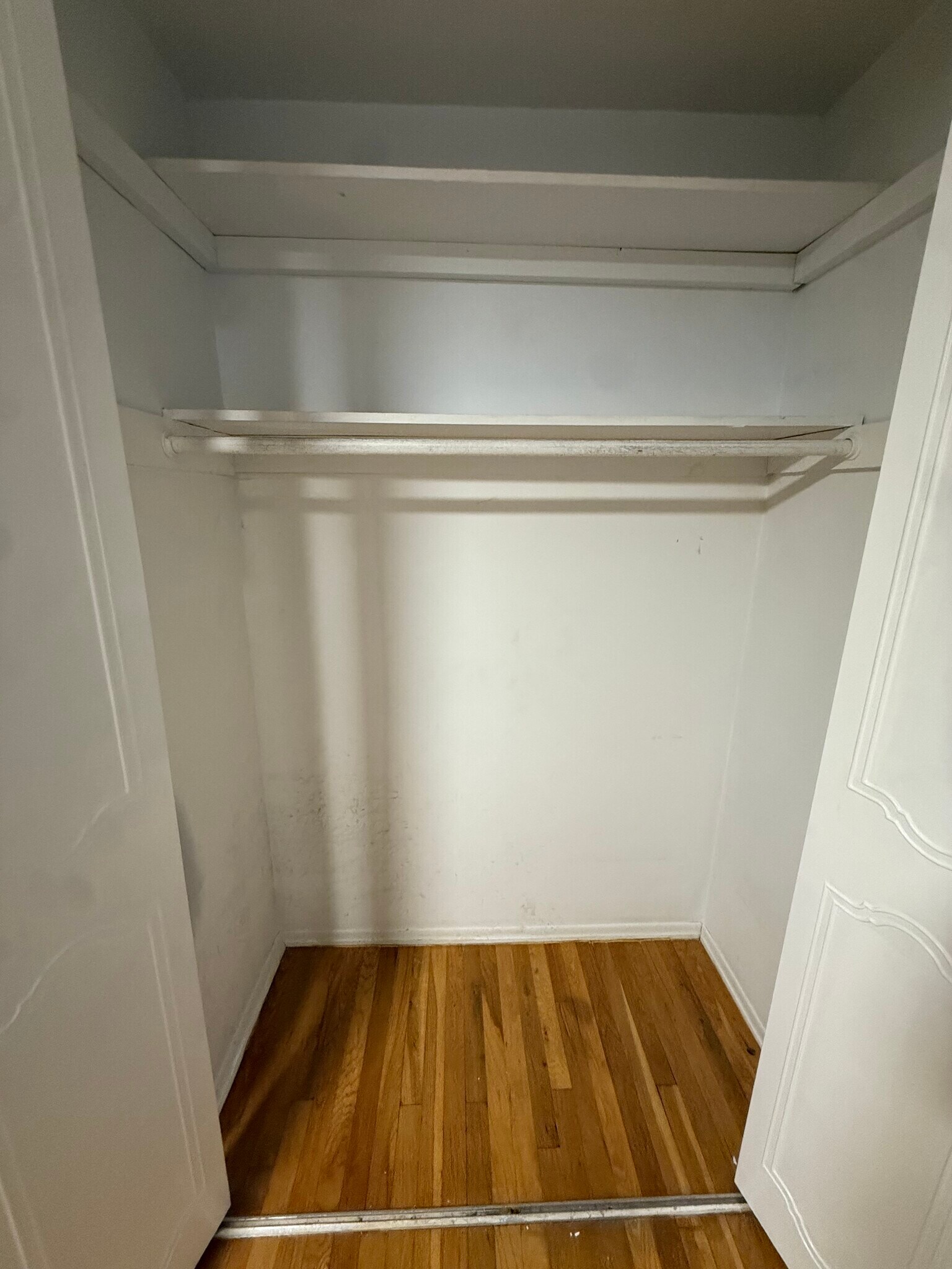 Building Photo - 68 W End Ave