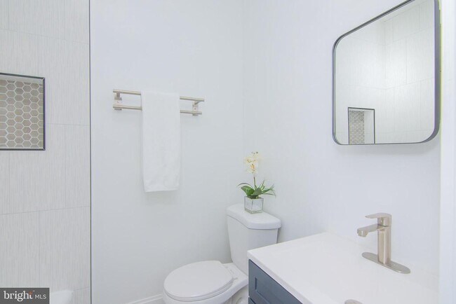 Building Photo - 1629 West Virginia Ave NE