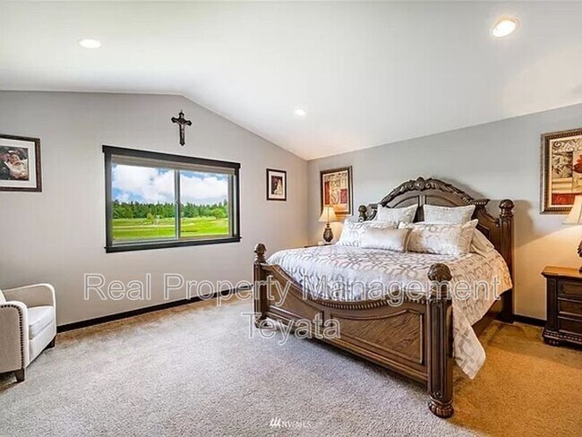 Building Photo - 4352 Castlerock Dr