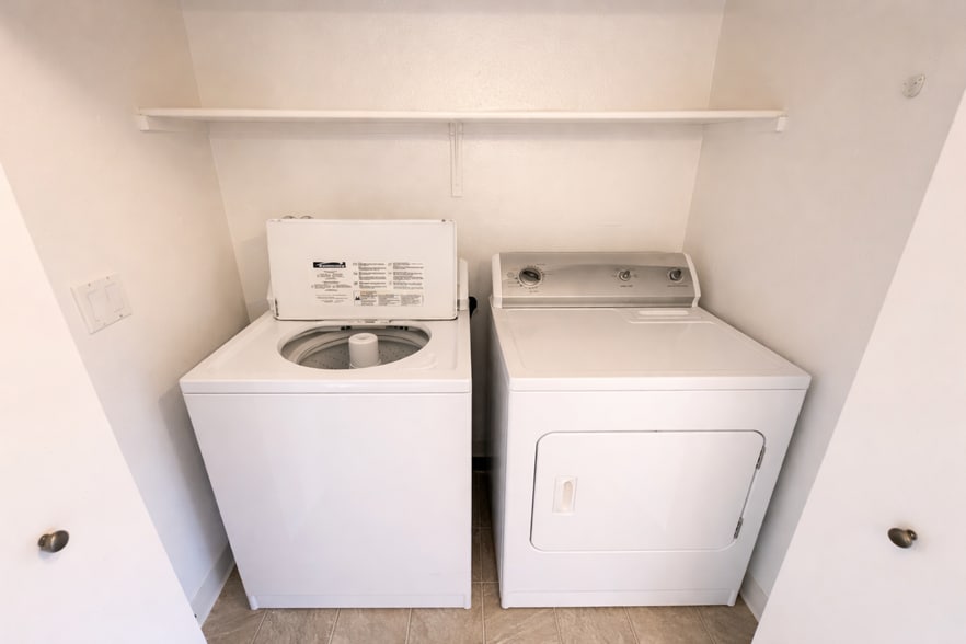 Building Photo - 86 Kingsgate Rd