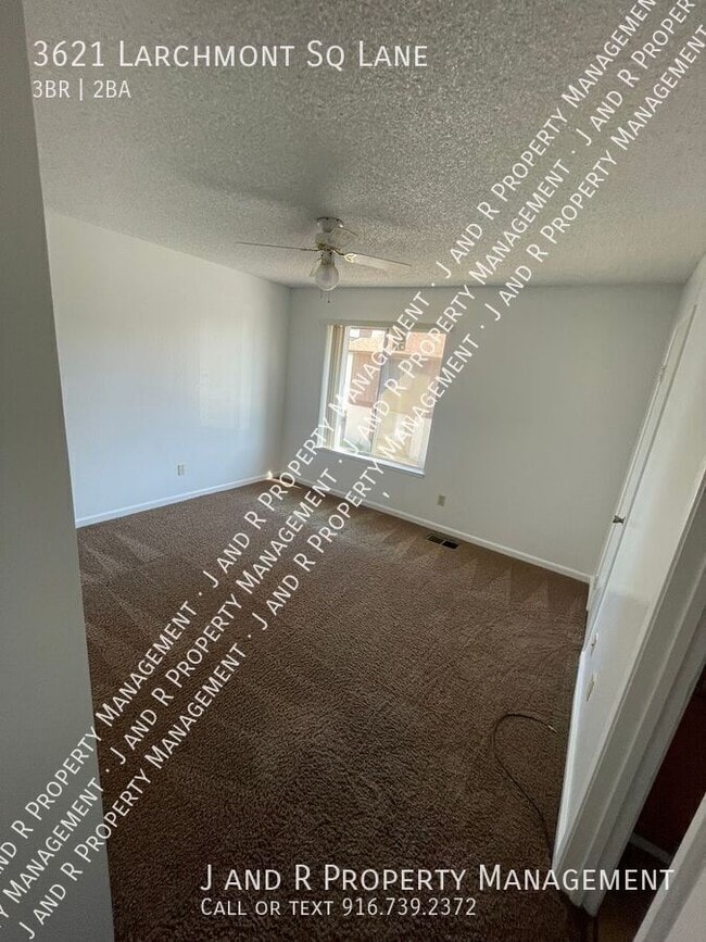 Building Photo - 3621 Larchmont Square Ln