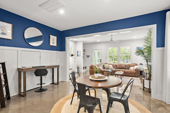 Building Photo - Stunning Gem in the heart of East Nashville!!
