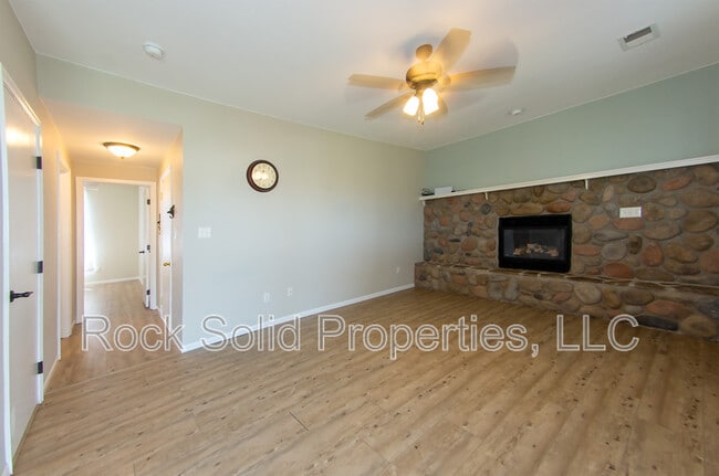 Building Photo - 9902 Cherry Wood Ln