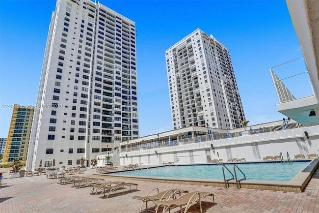 Building Photo - 2401 S Ocean Dr