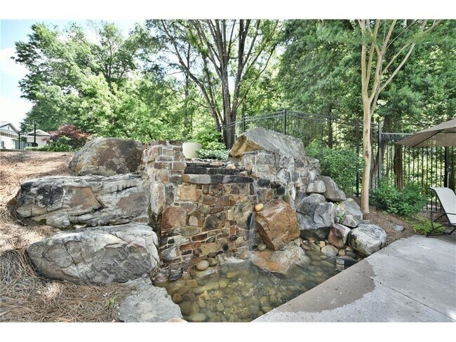 Building Photo - 200 River Vista Drive