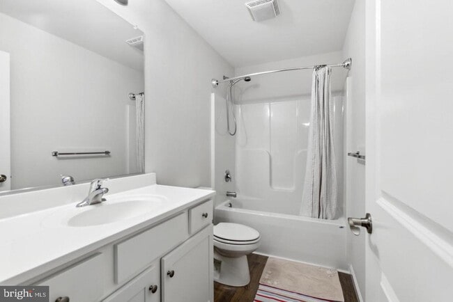 Building Photo - 156 Trapper Ln