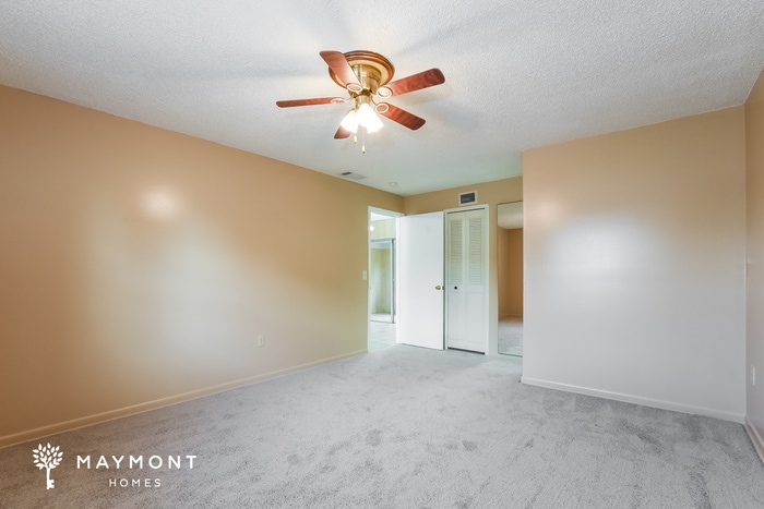 Building Photo - 653 Stanford Dr