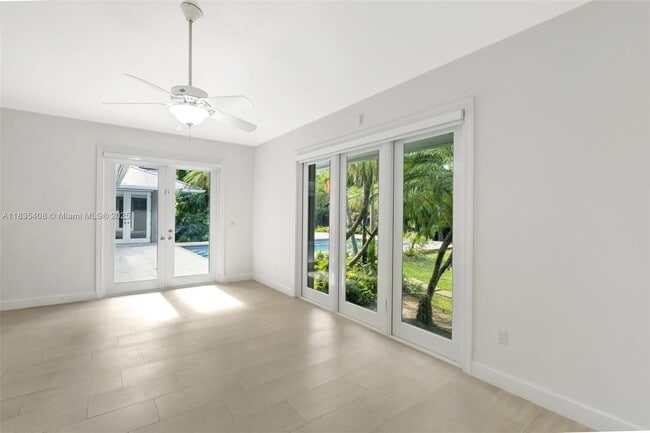 Building Photo - 5765 SW 84th St
