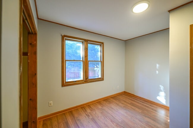 Building Photo - 29 N Shafer St