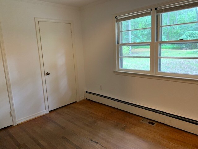 Building Photo - 103 Gail Ct