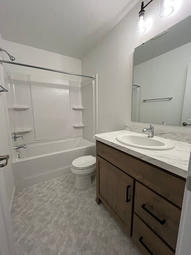 Building Photo - The Wilds Townhomes