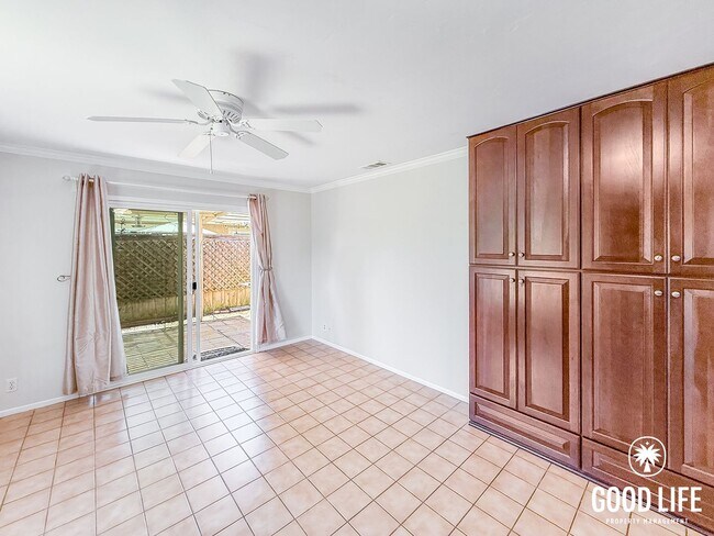 Building Photo - Serene 2BD/2BA End Unit Condo in Carmel Valley with Community Pool & Detached Garage