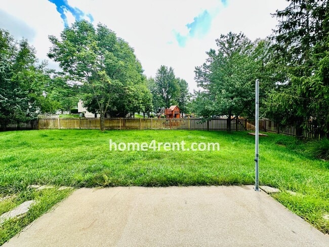 Building Photo - Fantastic South Overland Park Home in Blue...