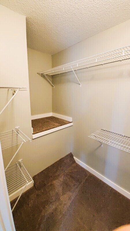 Building Photo - 422 N 18th Ave