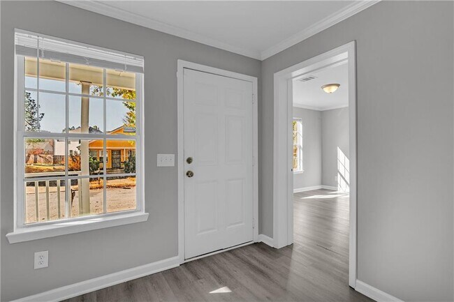 Building Photo - 1040 Thomasville Estates Wy SE