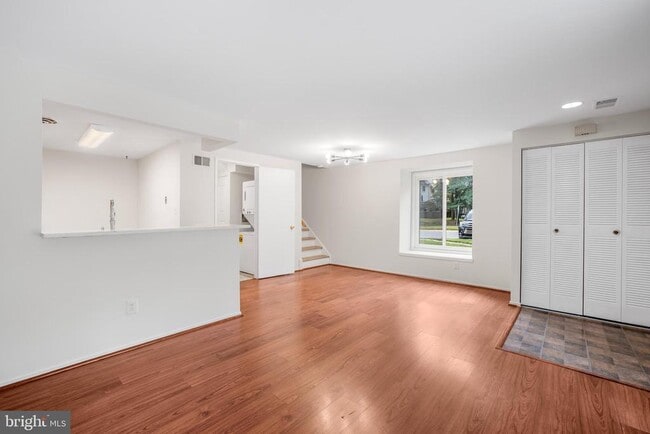 Building Photo - 9453 Chadburn Pl