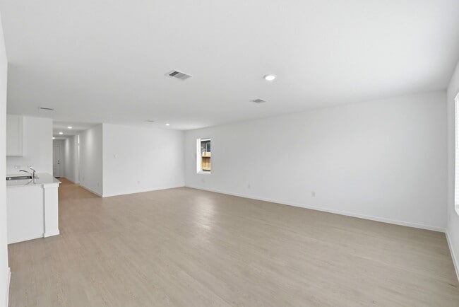 Building Photo - 26815 Rosebay Wds Dr