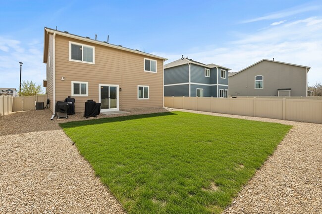 Building Photo - Well maintained Fountain Home with 3 bedrooms and  beautiful mountain views.