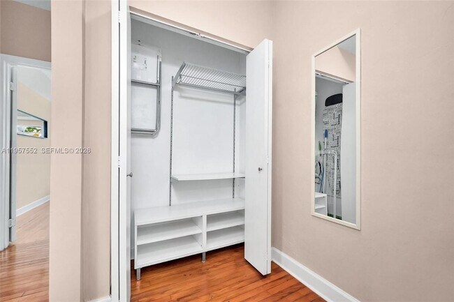 Building Photo - 1561 Lenox Ave.