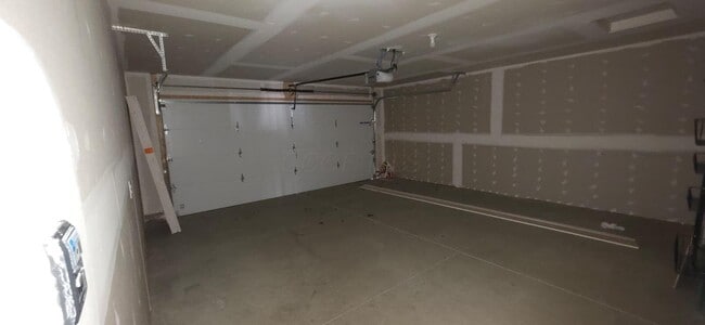 Building Photo - 566 Rochdale Run