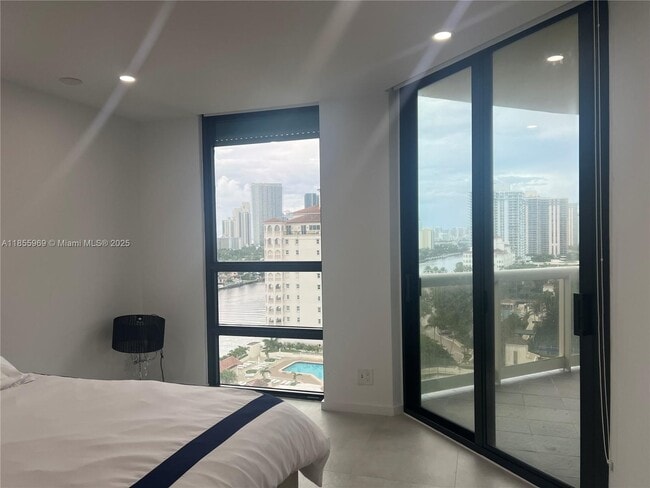 Building Photo - 20191 E Country Club Dr