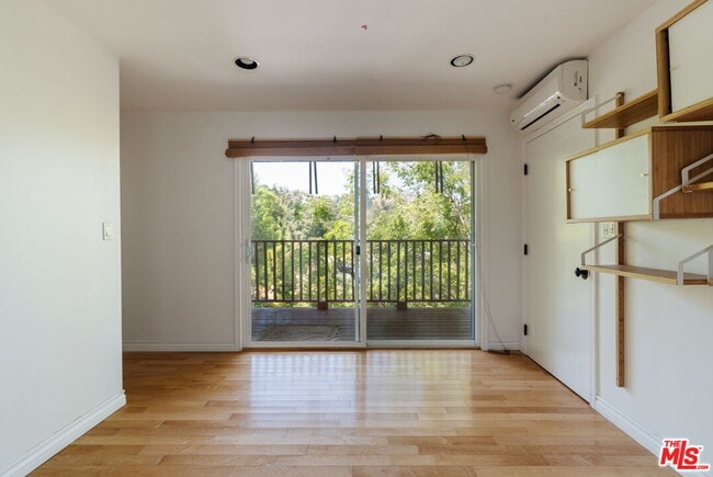 Building Photo - 2344 Sunset Heights Dr