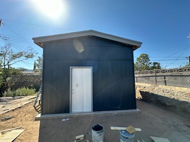 Building Photo - HOME FOR RENT NORTHEAST EL PASO