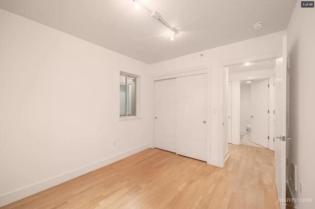 Building Photo - 1635 California St