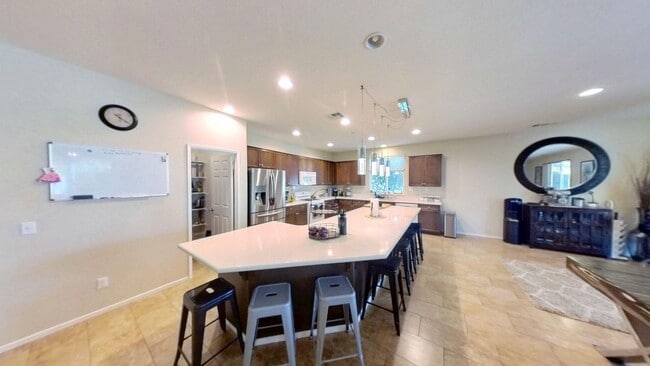 Building Photo - 848 Reyana Way