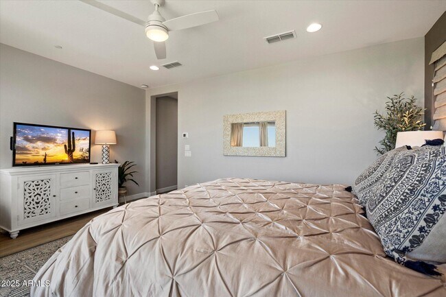 Building Photo - 18166 E Juniper Oaks Dr
