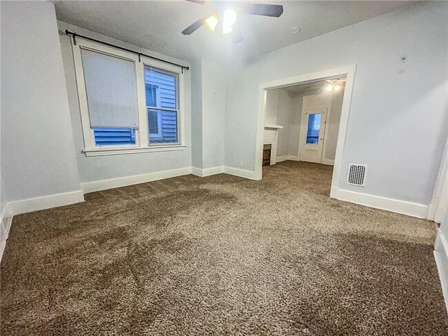 Building Photo - 1244 Hillsdale Ave