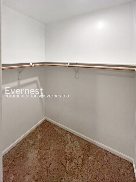 Building Photo - 4033 Highland Ave