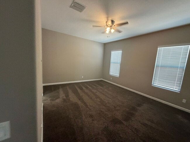 Building Photo - 40946 W Hillman Dr