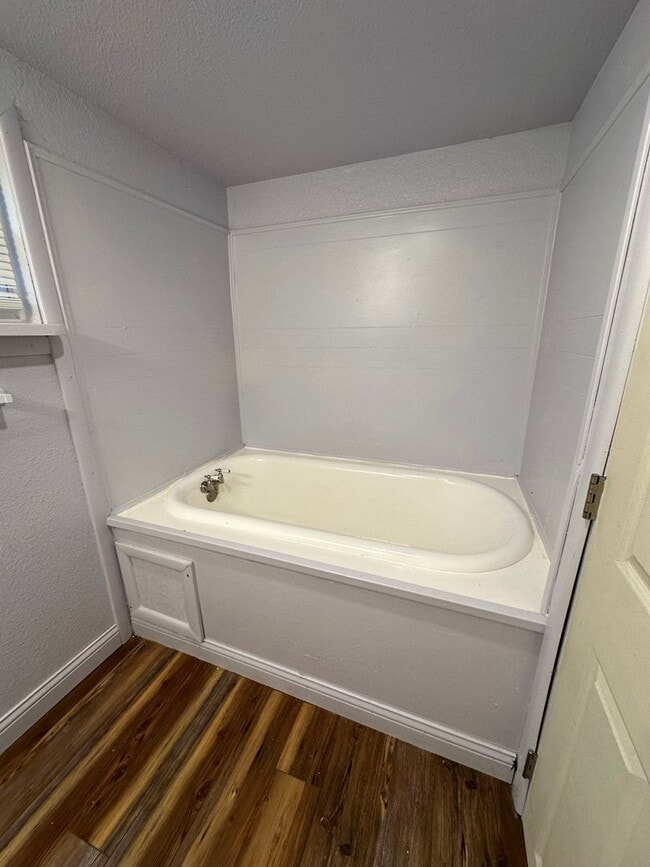 Building Photo - $1,900.00 MOVE-IN-SPECIAL